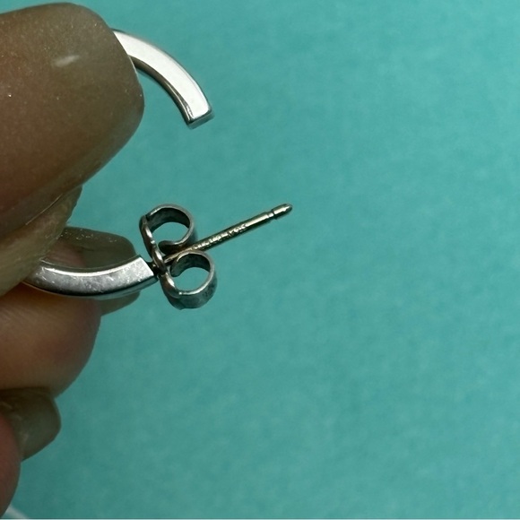 Authentic Tiffany & Co. Small Hoop Earrings - Picture 4 of 6